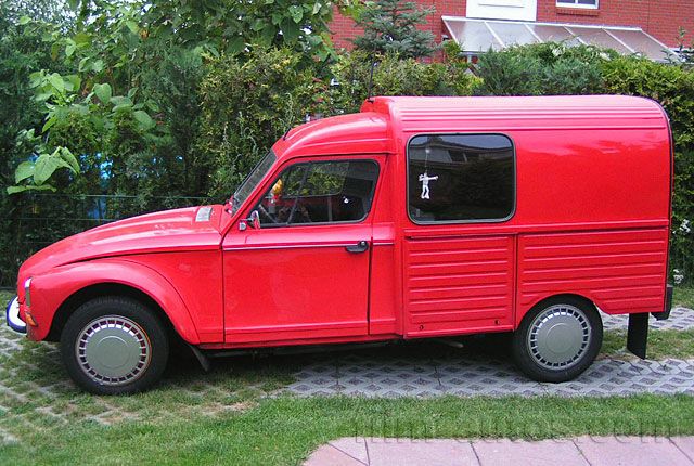 Oldtimer Citroen Acadiane zum Mieten