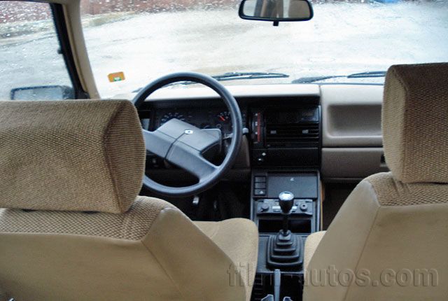 Oldtimer Renault 11 zum Mieten