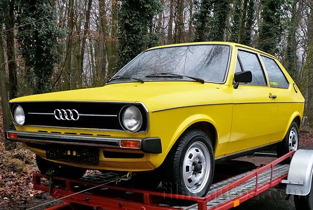 Oldtimer Audi 50 LS von 1976 mieten - 2575 | film-autos.com