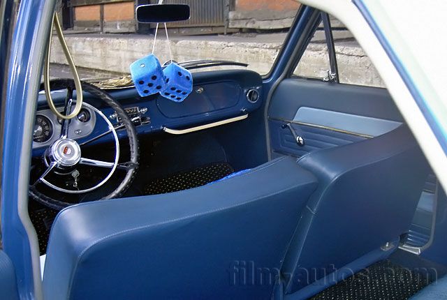 Oldtimer Ford Taunus 17M zum Mieten