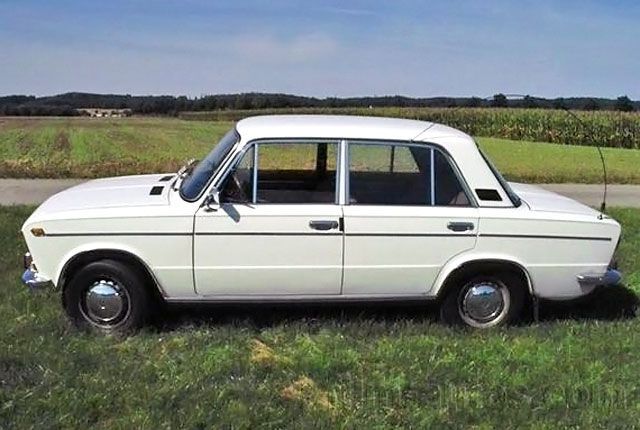Oldtimer Lada 2103 Shiguli 1500 zum Mieten