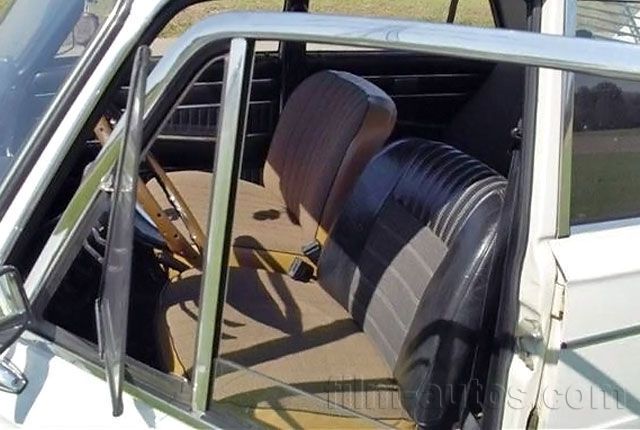 Oldtimer Lada 2103 Shiguli 1500 zum Mieten