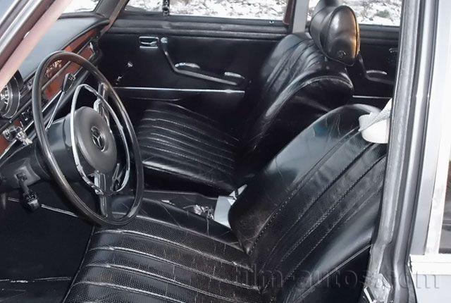 Oldtimer Mercedes-Benz 250 S zum Mieten