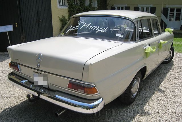 Oldtimer Mercedes-Benz W110 Heckflosse zum Mieten