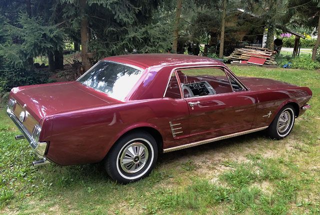 Oldtimer Ford Mustang zum Mieten
