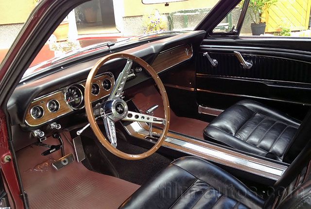 Oldtimer Ford Mustang zum Mieten