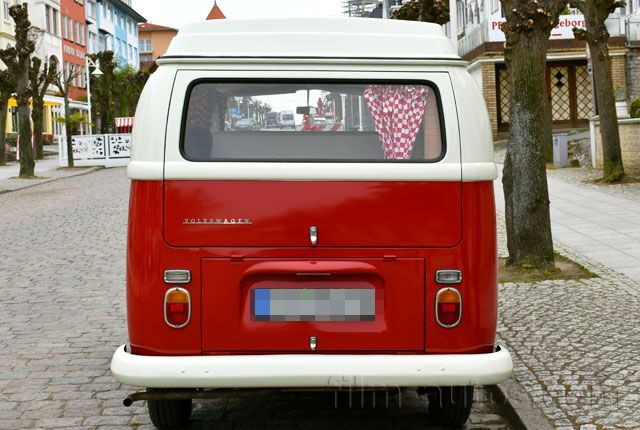 Oldtimer VW T2a Westfalia Bus Bulli zum Mieten