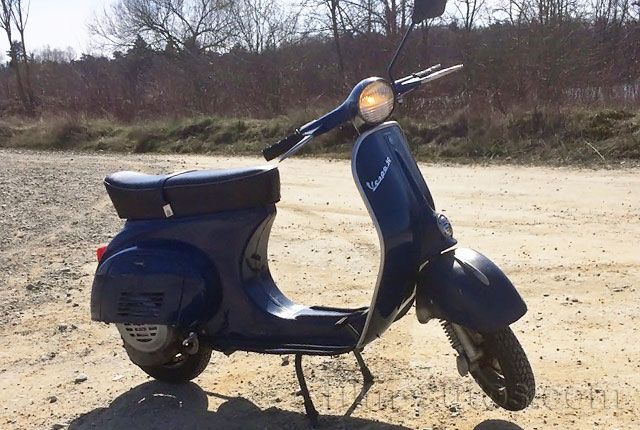 Oldtimer Piaggio Vespa 50N zum Mieten