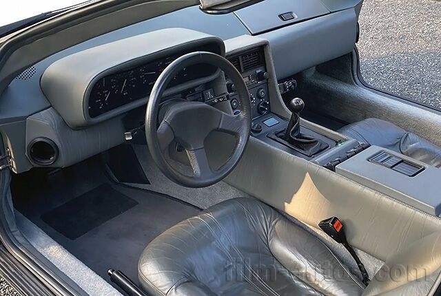 Oldtimer DeLorean DMC-12 zum Mieten