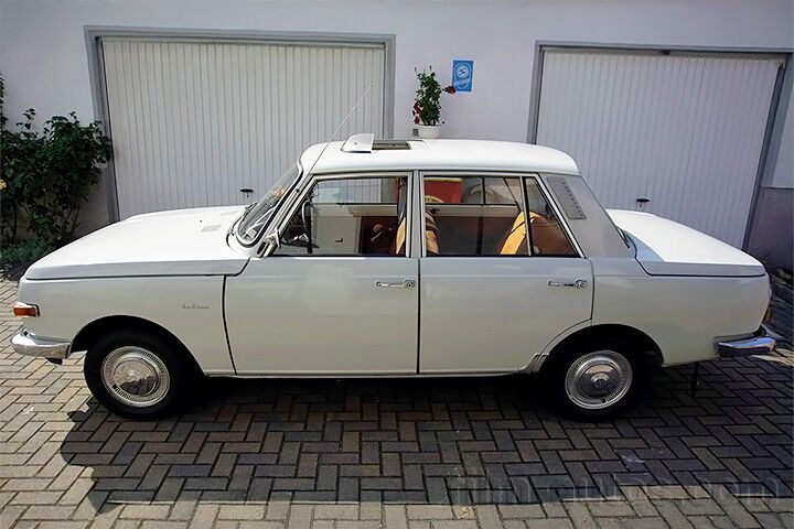 Oldtimer Wartburg 353 Deluxe zum Mieten