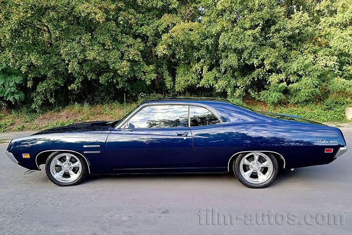 Oldtimer Ford Fairlane 500 MK6 zum Mieten