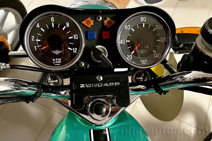 Oldtimer Zündapp KS 50 Watercooled zum Mieten