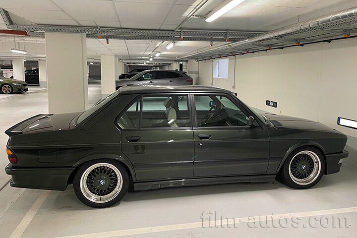 Oldtimer BMW E28 M535i zum Mieten