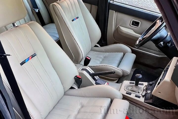 Oldtimer BMW E28 M535i zum Mieten