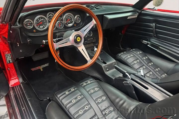Oldtimer Ferrari Daytona Spider Replika zum Mieten