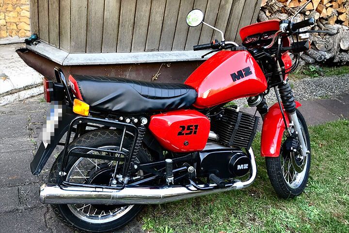Oldtimer MZ ETZ 251 zum Mieten