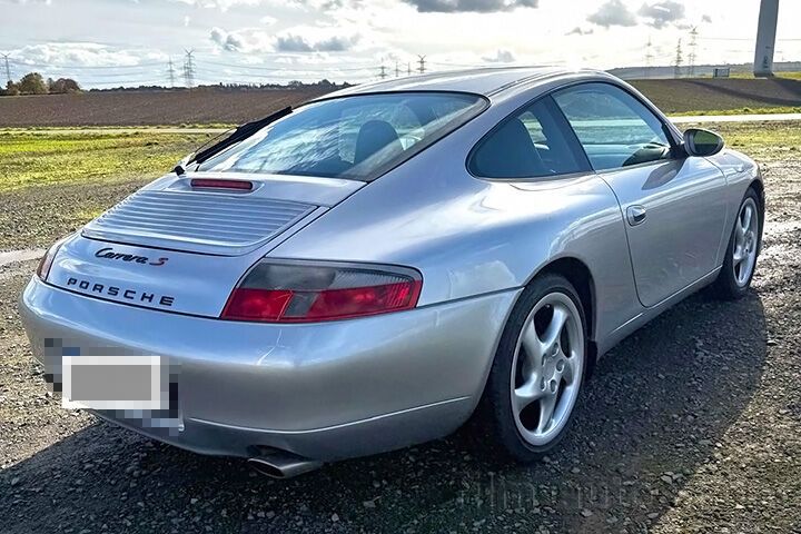 Oldtimer Porsche 911 Baureihe 996 zum Mieten