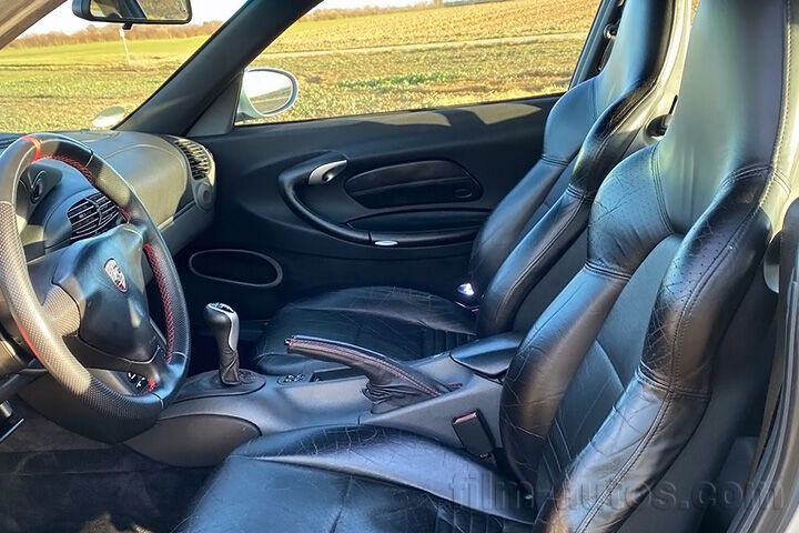 Oldtimer Porsche 911 Baureihe 996 zum Mieten