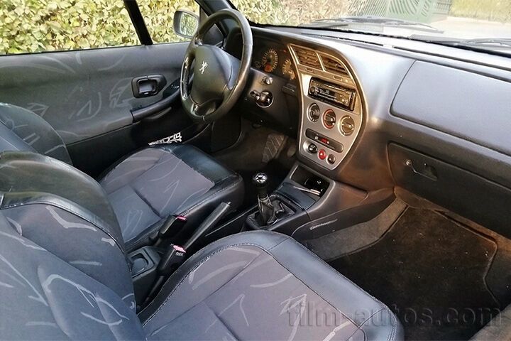 Oldtimer Peugeot 306 Cabrio zum Mieten