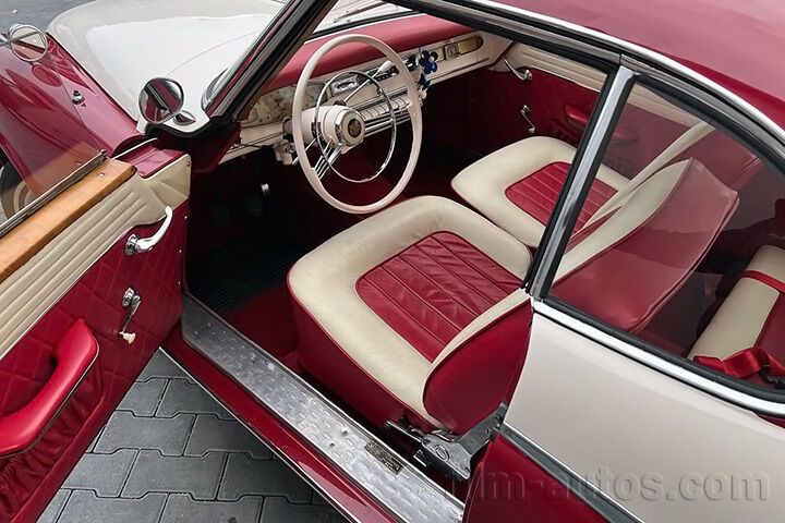 Oldtimer Borgward Isabella Coupe zum Mieten