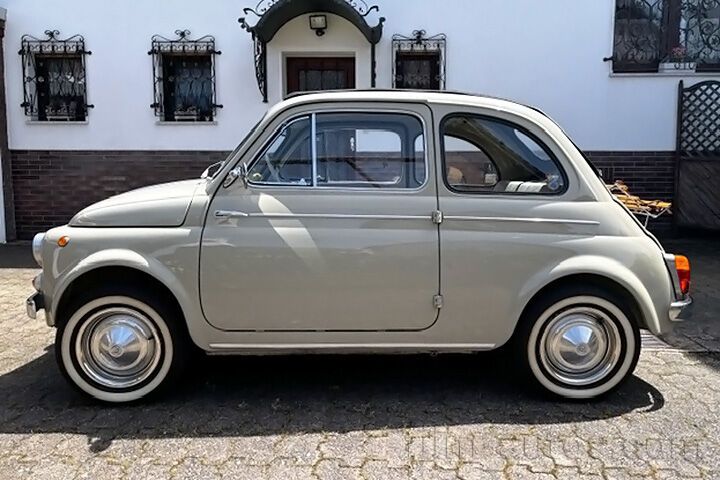 Oldtimer Fiat 500 D Nuova zum Mieten