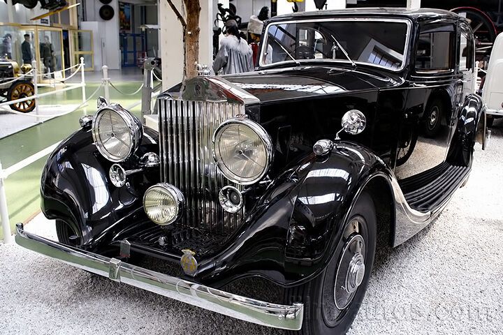 Rolls-Royce 25/30HP Serie 02 Saloon geschlossen