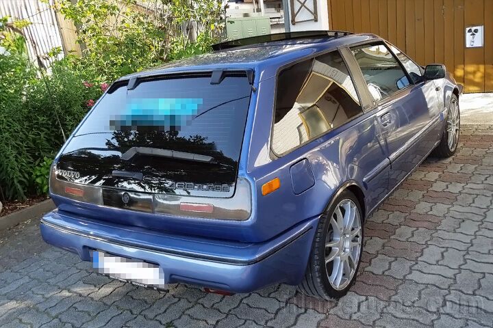 Oldtimer Volvo 480 Turbo zum Mieten