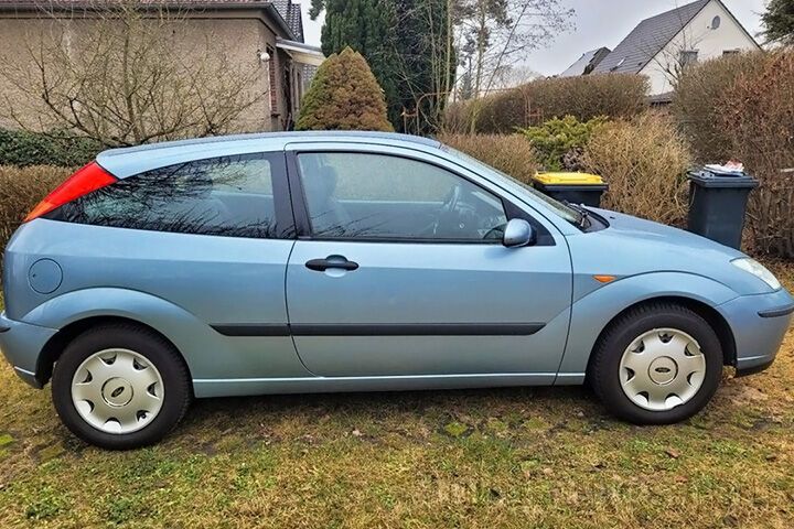 Youngtimer Ford Focus zum Mieten