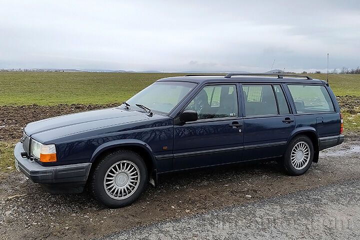 Volvo 745 GL
