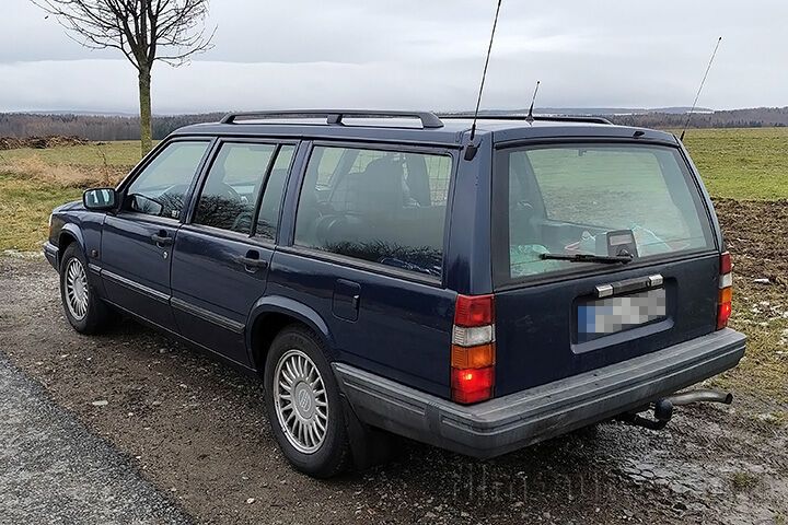 Oldtimer Volvo 745 GL zum Mieten