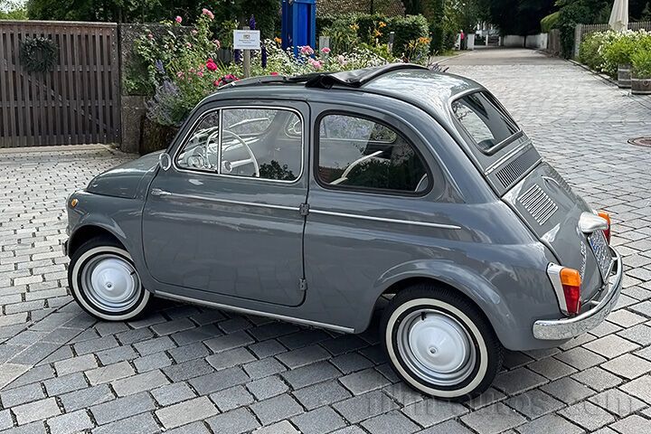 Oldtimer Fiat 500D zum Mieten