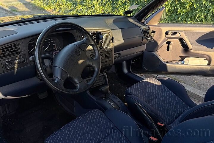 Oldtimer VW Golf 3 Cabriolet (Typ 1H) zum Mieten