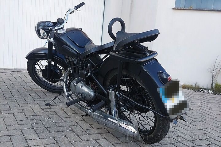 Oldtimer Ischmasch ISCH-49 zum Mieten