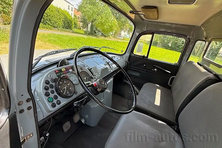 Oldtimer Mercedes-Benz LAK 1924 zum Mieten