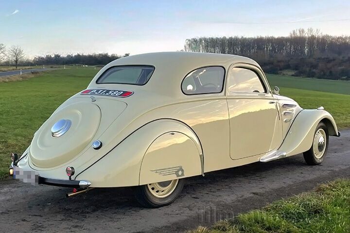 Oldtimer Peugeot 402 Coach zum Mieten