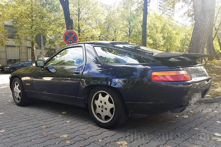 Oldtimer Porsche 928 GT zum Mieten